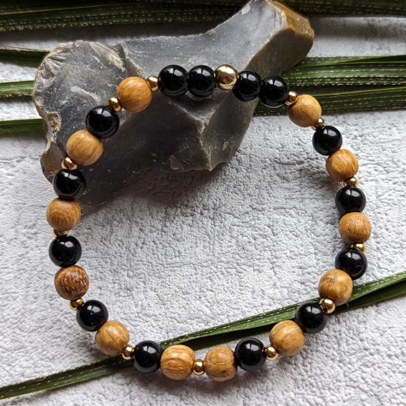 Armband aus Holz (Eiche) und Onyx