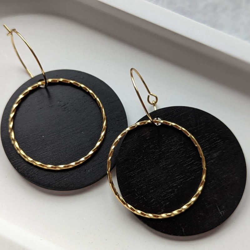 Ohrringe Mondschein goldener Kreis schwarz