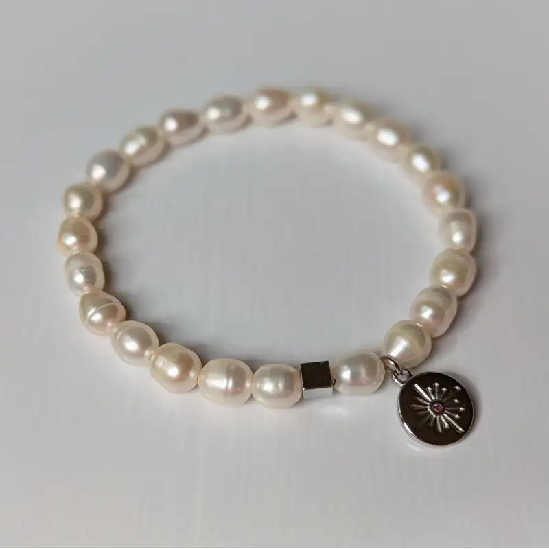 Armband Süßwasserperlen mit Sonnenanhänger silbern