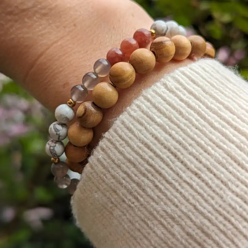 Wickelarmband "Gloria" aus Olivenholz und Edelsteinen