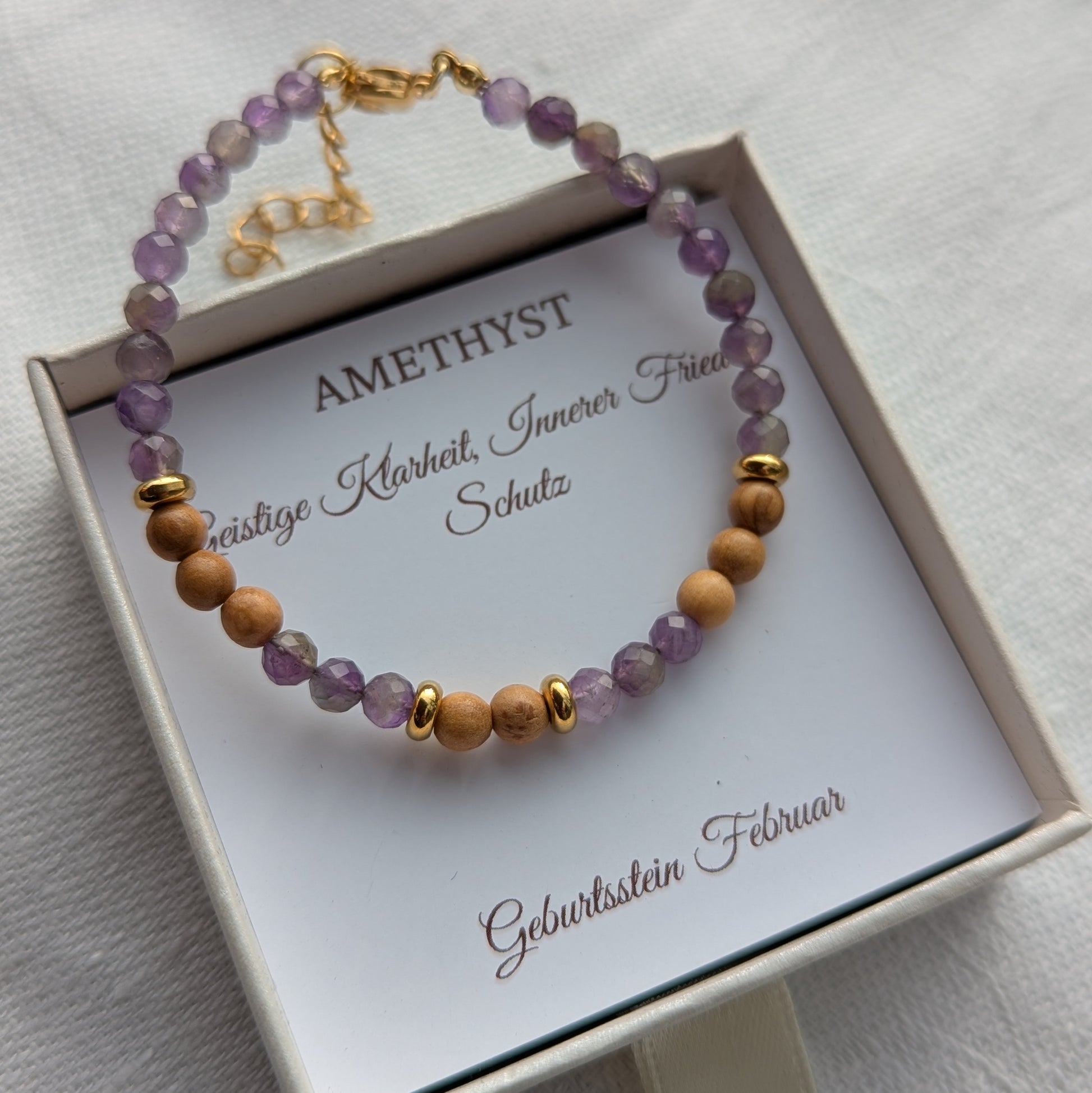 Armband aus Holz und Amethyst mit einem Verschluss - Geburtsstein Februar