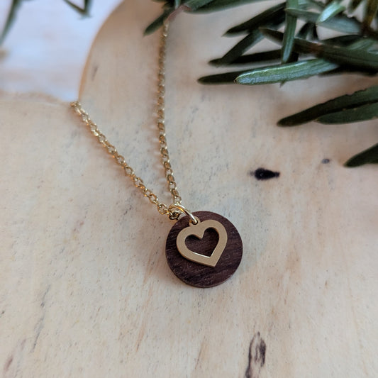 Halskette "Herzchen" aus Walnussholz