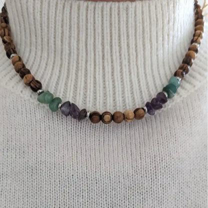 Halskette aus Walnussholz, Amethyst und Aventurin