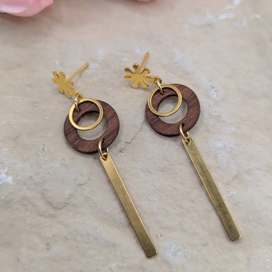 Holzohrringe Walnussholz und Edelstahl