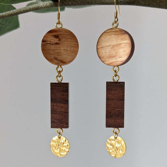 Lange Ohrringe aus Holz "Mila"