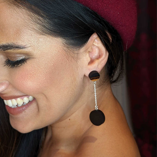 Holzohrstecker Adriana  schwarz mit Kette lang